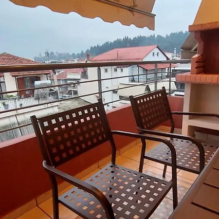 Clock Tower View Apartment Tríkala