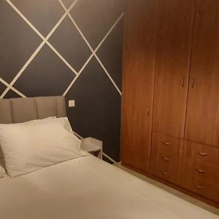 Clock Tower View Apartment Tríkala