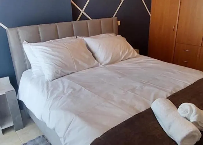 Clock Tower View Апартаменты *