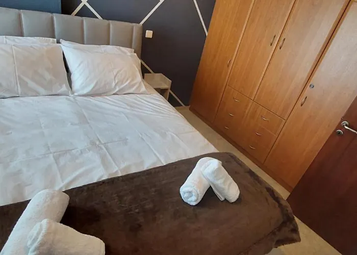 Clock Tower View Апартаменты *